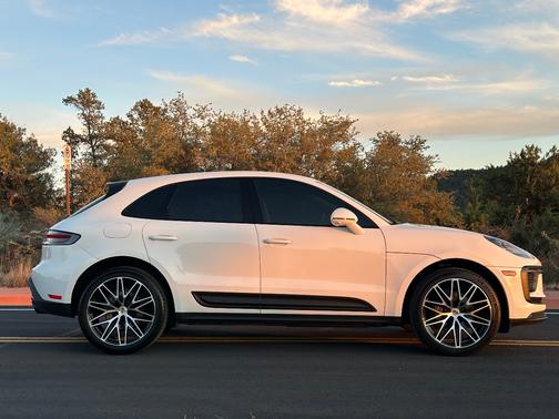 2023 Porsche Macan Macan