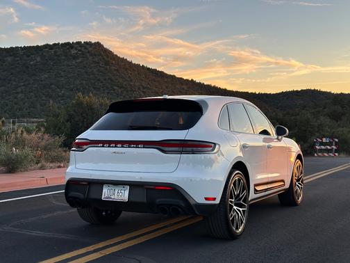 2023 Porsche Macan Macan