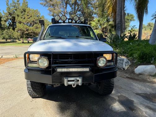 1999 Chevrolet Tahoe Base