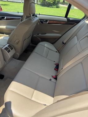 2010 Mercedes-Benz C-Class C 300