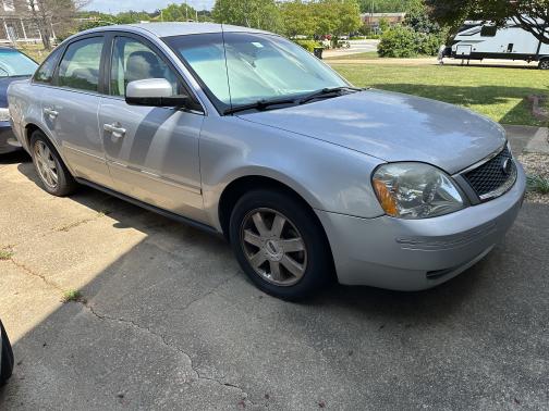 2005 Ford Five Hundred SE