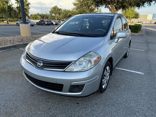 2011 Nissan Versa 1.8 S