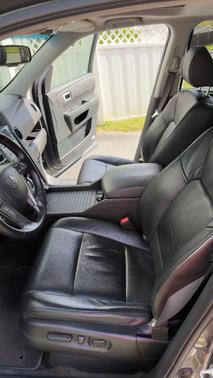Gray 2011 Honda Pilot EX-L