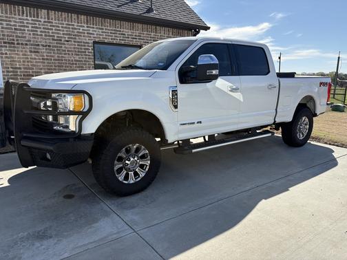 White 2017 Ford F-250 XLT