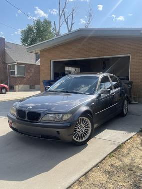2002 BMW 330 i