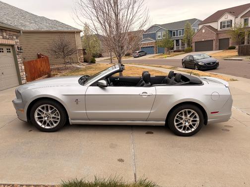 Silver 2013 Ford Mustang V6 Premium