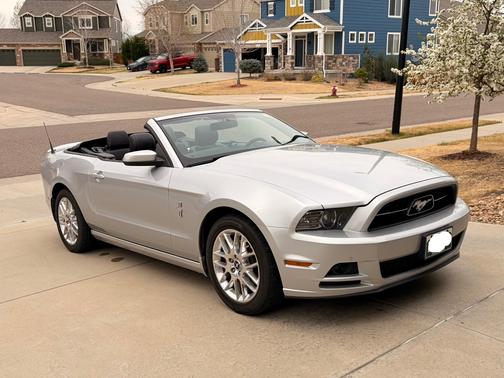 Silver 2013 Ford Mustang V6 Premium
