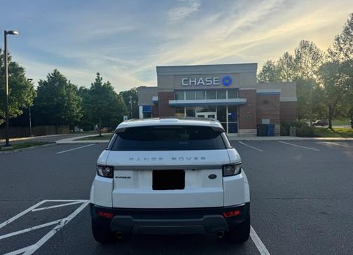 White 2014 Land Rover Range Rover Evoque Pure
