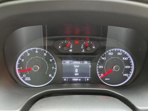 Black 2017 GMC Acadia SLE-2