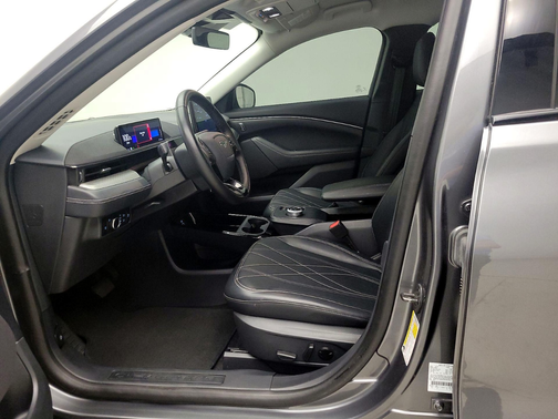 2023 Ford Mustang Mach-E Select