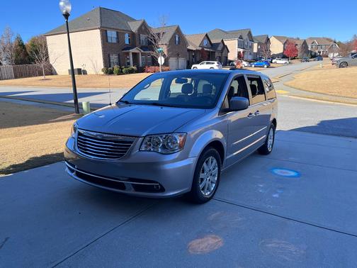 2013 Chrysler Town & Country Touring