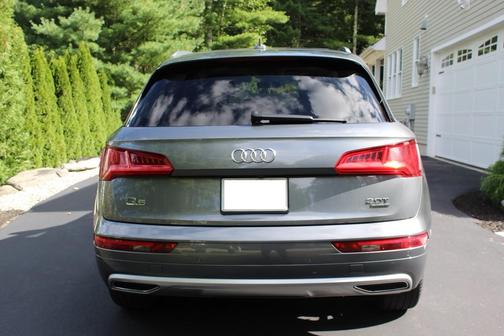 Gray 2018 Audi Q5 2.0T Tech Premium