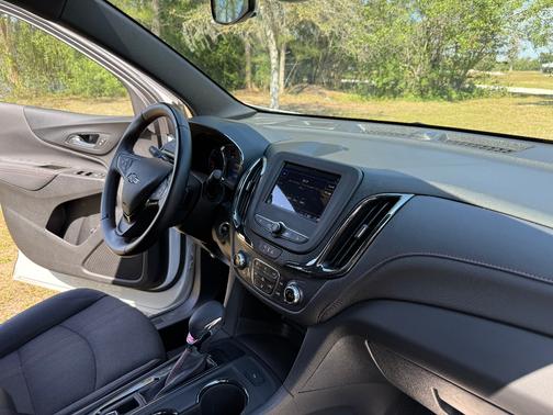 Yellow 2023 Chevrolet Equinox RS