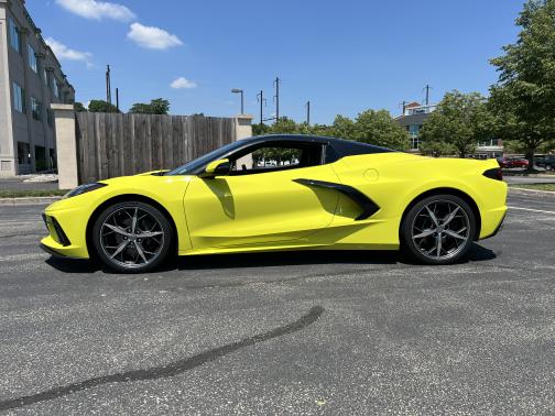 2022 Chevrolet Corvette Stingray w/1LT