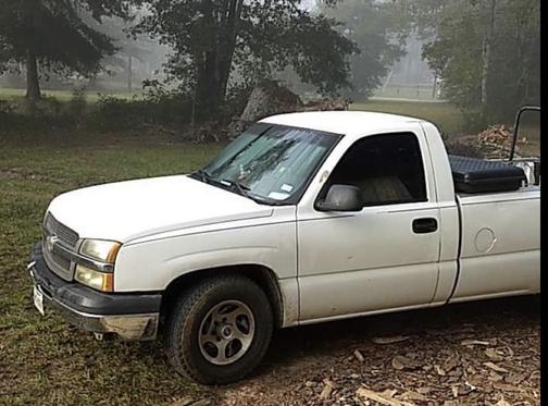 Photo 2 of 4 of 2003 Chevrolet Silverado 1500 Work Truck