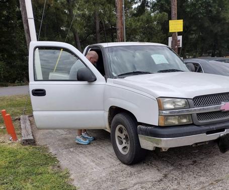 Photo 4 of 4 of 2003 Chevrolet Silverado 1500 Work Truck