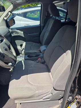 Black 2016 Nissan Frontier SV