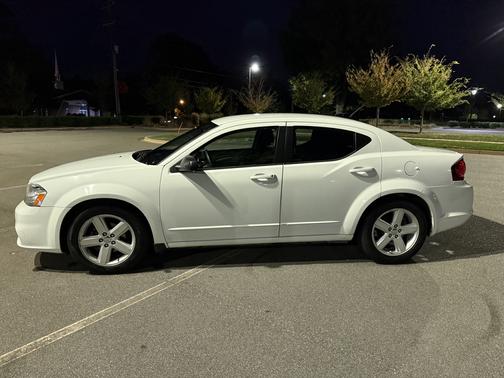 2013 Dodge Avenger SE