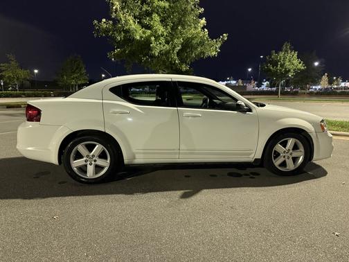 2013 Dodge Avenger SE
