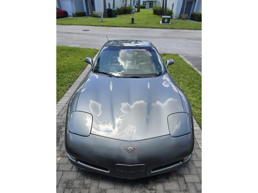 2003 Chevrolet Corvette Base