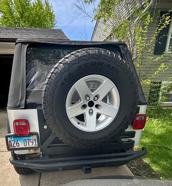 Silver 2005 Jeep Wrangler Unlimited Rubicon