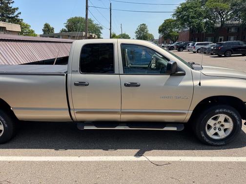 Brown 2002 Dodge Ram 1500 Quad Cab