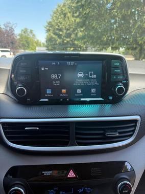 Silver 2019 Hyundai TUCSON SEL