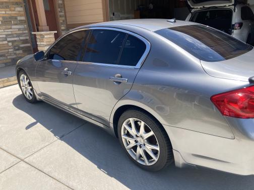 2011 INFINITI G37 Sport