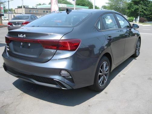 Gray 2022 Kia Forte LXS