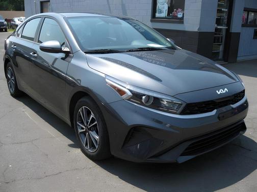 Gray 2022 Kia Forte LXS