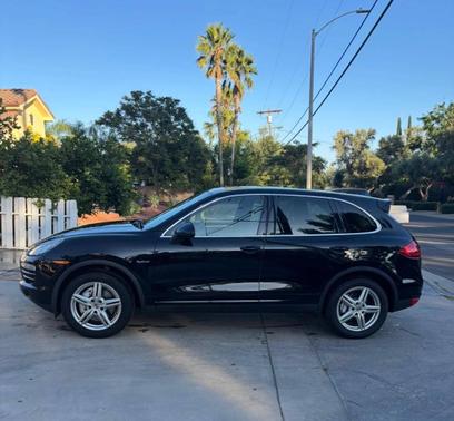 Black 2014 Porsche Cayenne Cayenne S Hybrid