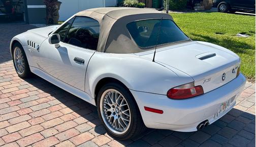 White 2000 BMW Z3 2.8 Roadster