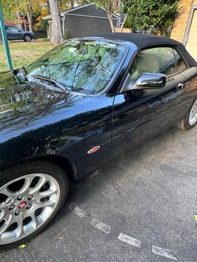 Black 2000 Jaguar XKR Base