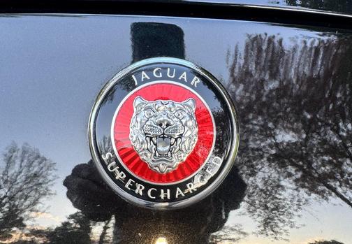 Black 2000 Jaguar XKR Base