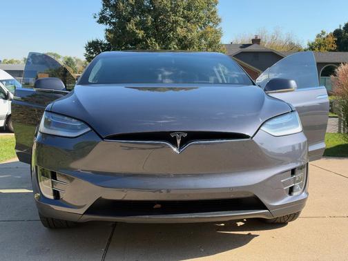 Gray 2020 Tesla Model X Long Range Plus