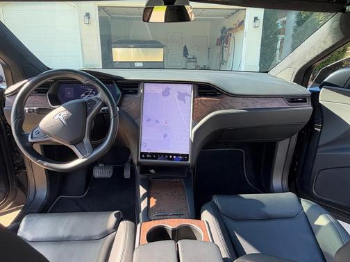 Gray 2020 Tesla Model X Long Range Plus