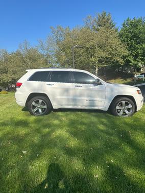 White 2014 Jeep Grand Cherokee Overland