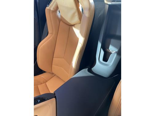 Photo 4 of 12 of 2022 Chevrolet Corvette Stingray w/2LT