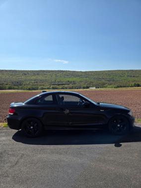 Black 2009 BMW 128 i