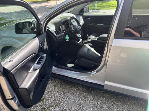 Silver 2011 Dodge Journey Crew