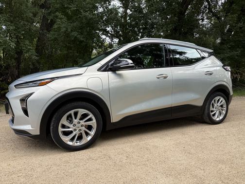 2023 Chevrolet Bolt EUV LT