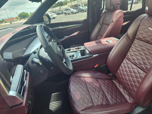 2025 Cadillac Escalade Sport