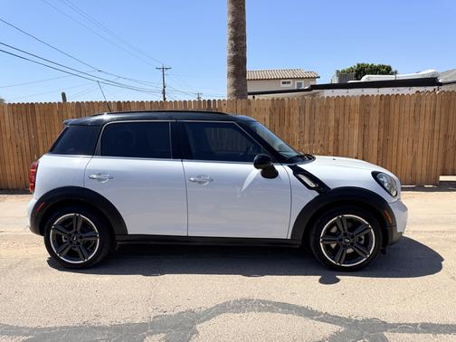 White 2016 MINI Countryman Cooper S