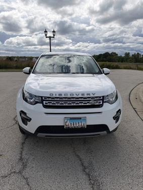 White 2017 Land Rover Discovery Sport HSE