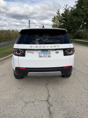 White 2017 Land Rover Discovery Sport HSE
