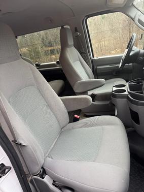 2014 Ford E350 Super Duty XL