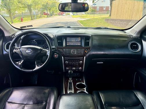 2014 Nissan Pathfinder SL