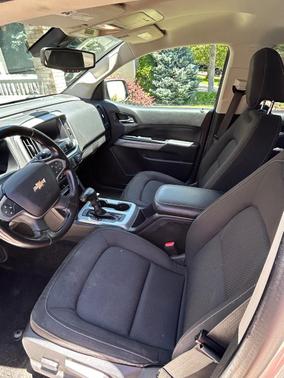 Silver 2018 Chevrolet Colorado LT