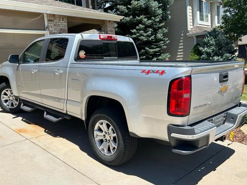 Silver 2018 Chevrolet Colorado LT