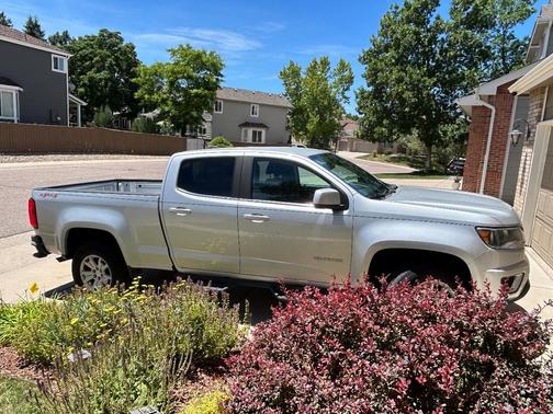 Silver 2018 Chevrolet Colorado LT